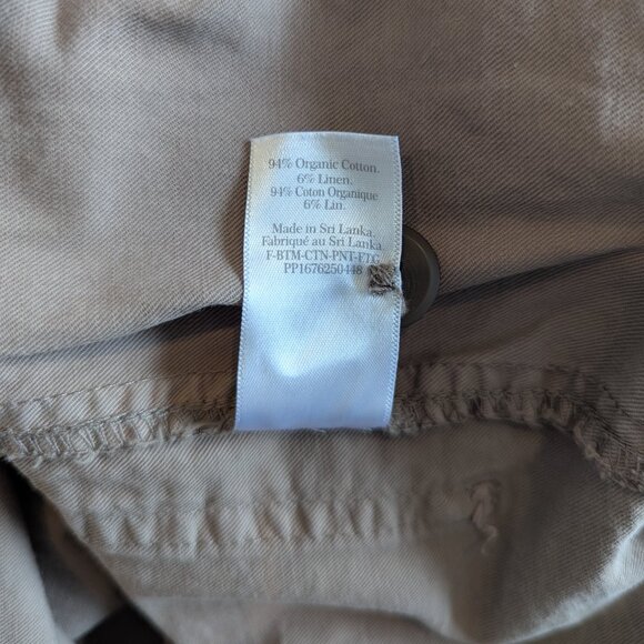Everlane Fatigue Barrel Pant in Taupe | 4 - Picture 7 of 7